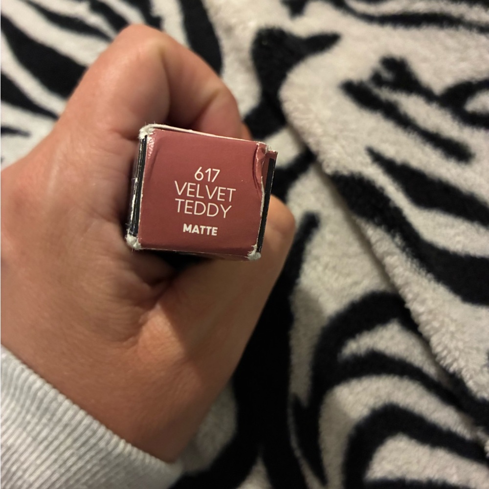 MAC Cosmetics Velvet Teddy Lipstick